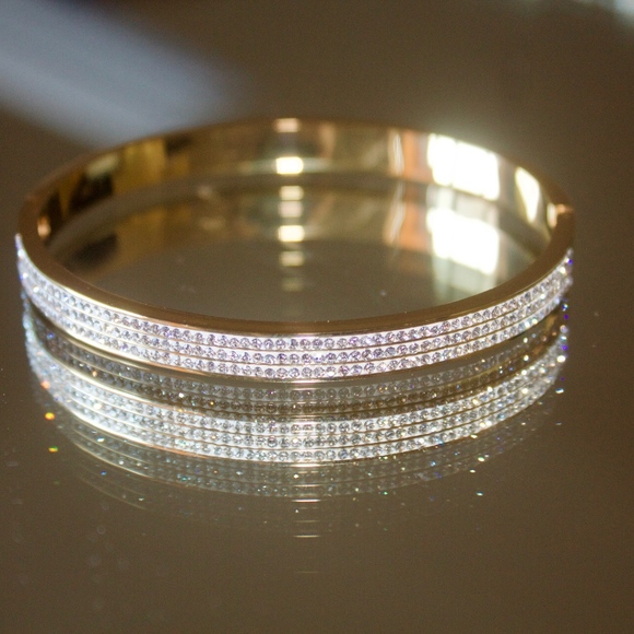 Jenna Jewelry - 14kt gold plated Pave Fashion Jewelery Bracelet